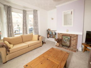 Pass the Keys 3 Bed pad in East Cowes mins from ferry and bring dog